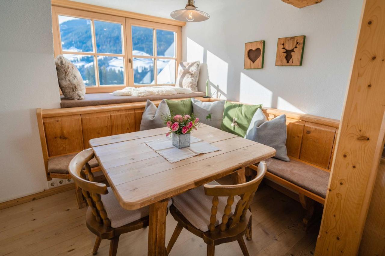 Gaestehaus Leirerhaeusl Алпбах Екстериор снимка