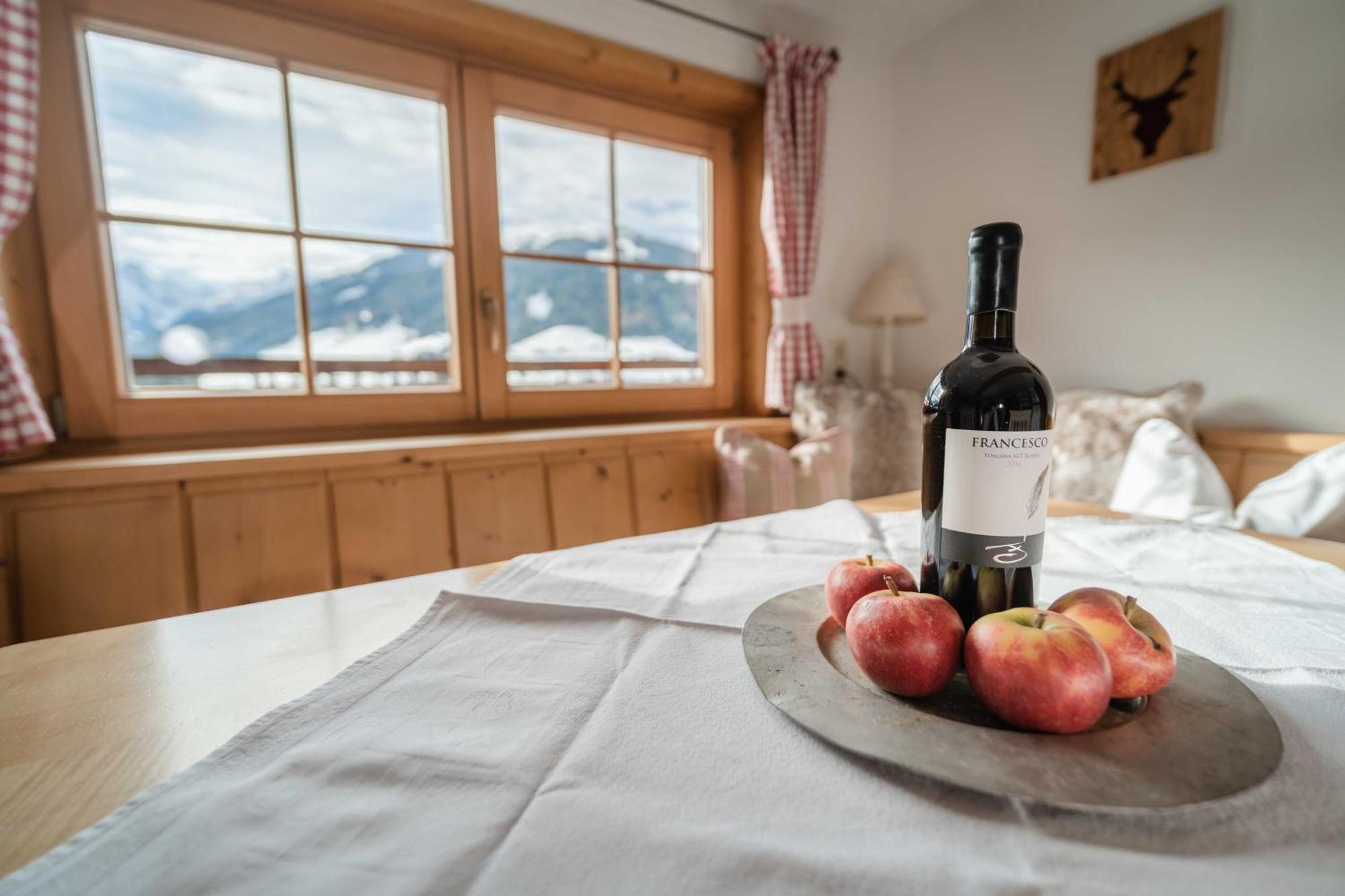 Gaestehaus Leirerhaeusl Алпбах Екстериор снимка
