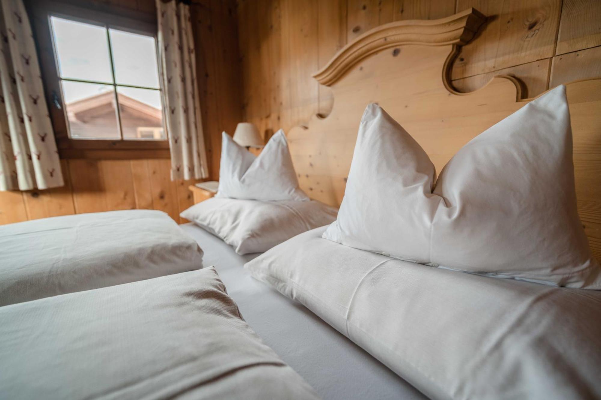 Gaestehaus Leirerhaeusl Алпбах Екстериор снимка
